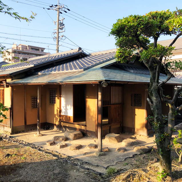 お茶室の外観