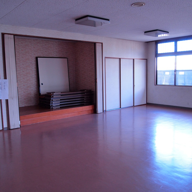 花園会館のホール